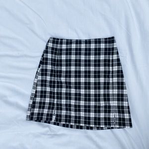 Brandy Melville plaid skirt